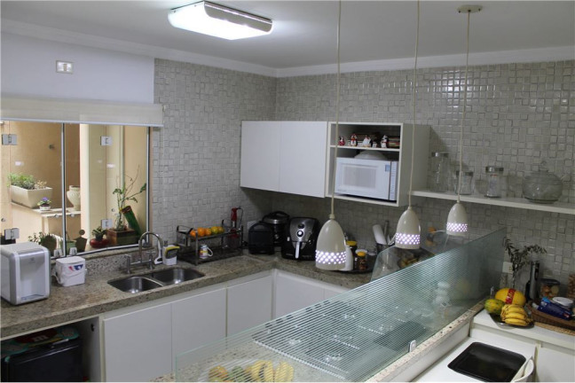 Imagem Casa com 3 Quartos à Venda, 289 m² em Vila Floresta - Santo André