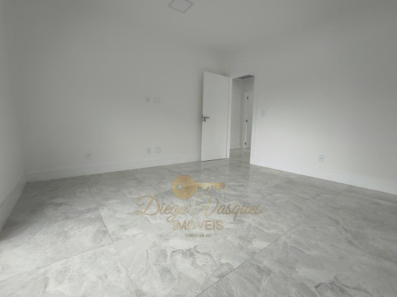 Imagem Casa com 4 Quartos à Venda, 240 m² em Green Valleiy - Teresópolis