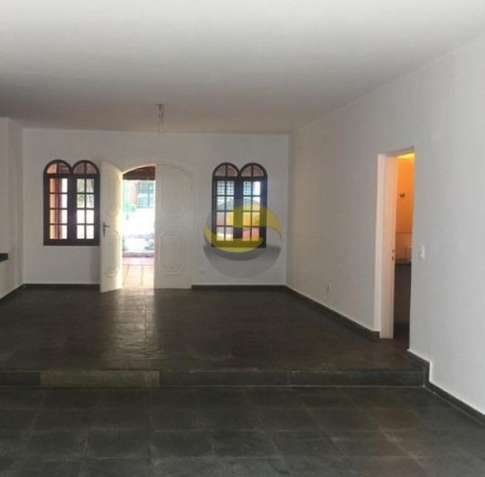 Imagem Casa com 3 Quartos para Alugar, 282 m² em Jardim Lambreta - Cotia