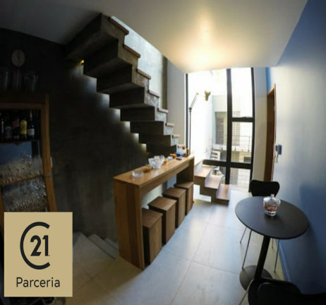Imagem Sobrado com 9 Quartos à Venda, 322 m² em Campo Belo - São Paulo