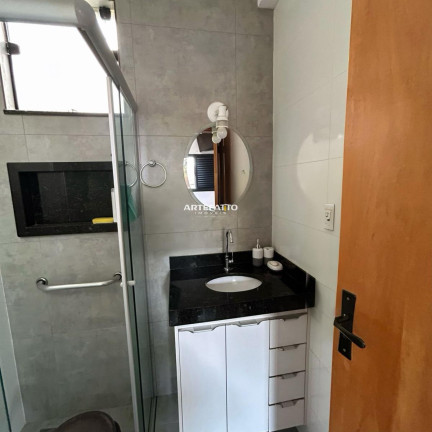 Imagem Apartamento com 2 Quartos à Venda, 62 m²