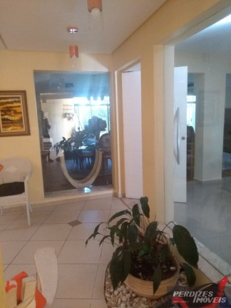 Imagem Casa com 4 Quartos à Venda ou Locação, 205 m² em Pacaembu - São Paulo