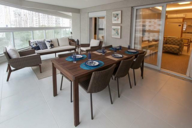 Imagem Apartamento com 3 Quartos à Venda, 135 m² em Pitangueiras - Guarujá Imagem Apartamento com 3 Quartos à Venda, 135 m² em Pitangueiras - Guarujá