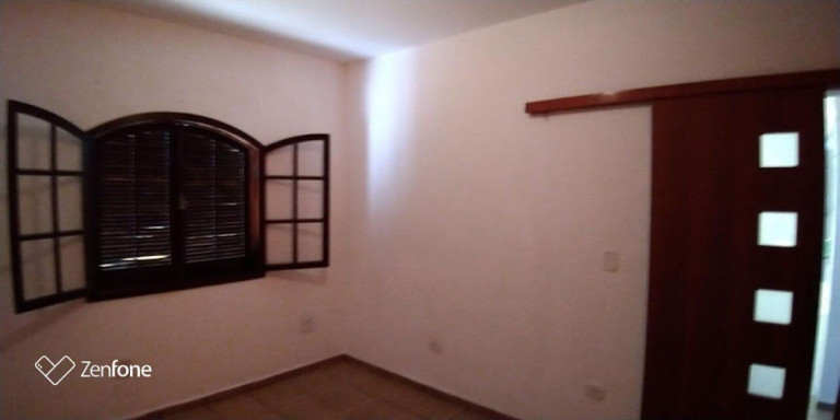 Imagem Sobrado com 4 Quartos à Venda, 200 m² em Interlagos - São Paulo