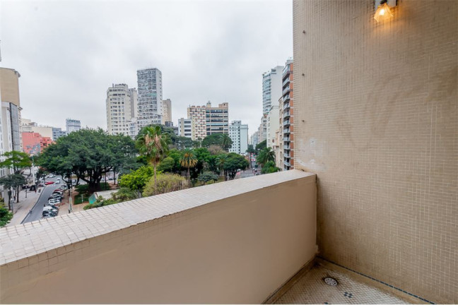 Imagem Imóvel com 3 Quartos à Venda, em República - São Paulo Imagem Imóvel com 3 Quartos à Venda, em República - São Paulo