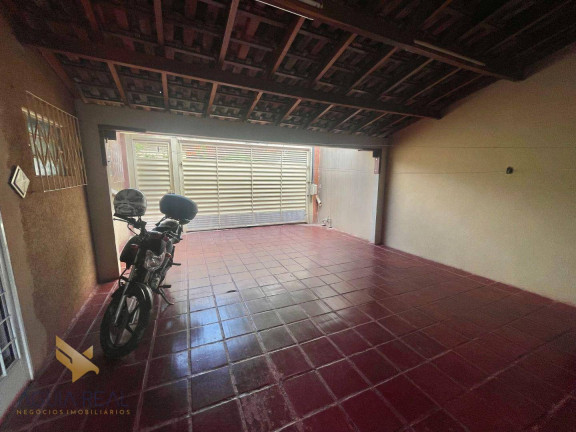 Imagem Sobrado com 4 Quartos à Venda, 204 m² em Chácara Cachoeira - Campo Grande