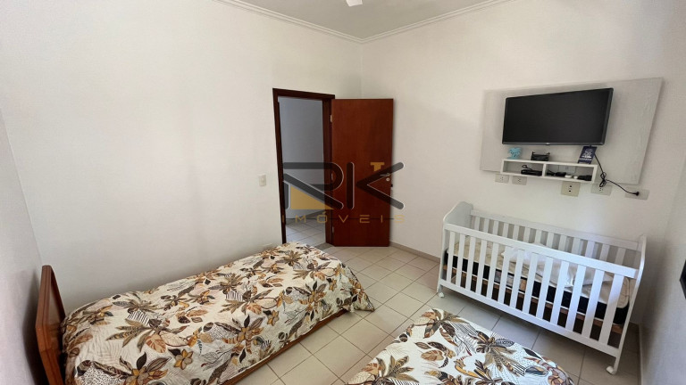 Imagem Sobrado com 3 Quartos à Venda, 600 m² em Toninhas - Ubatuba Imagem Sobrado com 3 Quartos à Venda, 600 m² em Toninhas - Ubatuba
