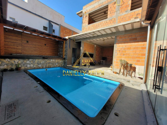 Imagem Casa com 4 Quartos à Venda, 300 m² em Itajuba - Barra Velha Imagem Casa com 4 Quartos à Venda, 300 m² em Itajuba - Barra Velha