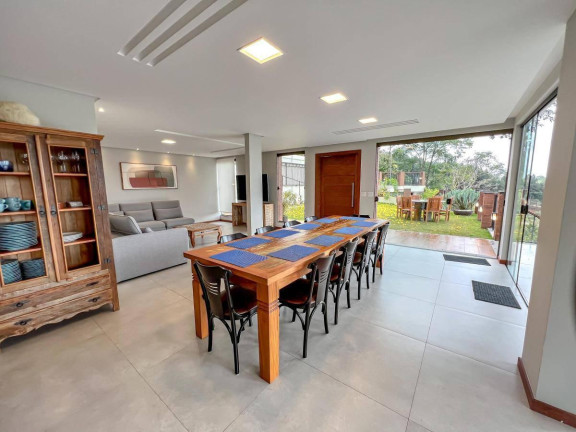 Imagem Casa com 6 Quartos à Venda, 370 m² Imagem Casa com 6 Quartos à Venda, 370 m²