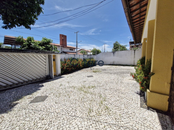 Imagem Casa com 3 Quartos à Venda, 720 m² em Parque Manibura - Fortaleza Imagem Casa com 3 Quartos à Venda, 720 m² em Parque Manibura - Fortaleza