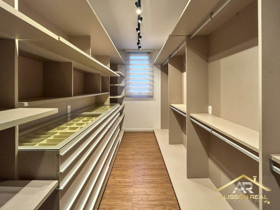 Imagem Casa de Condomínio com 4 Quartos à Venda, 350 m² em Tamboré - Santana De Parnaíba Imagem Casa de Condomínio com 4 Quartos à Venda, 350 m² em Tamboré - Santana De Parnaíba