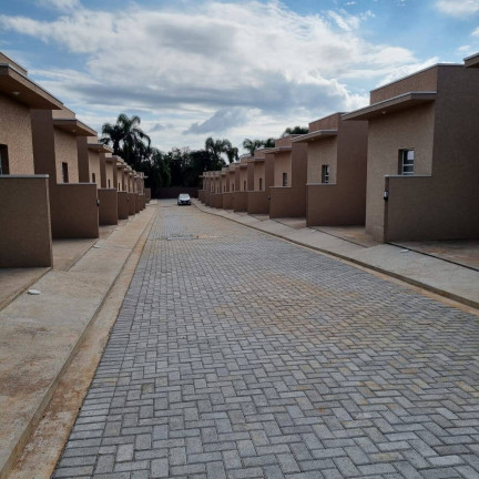 Casa de Condomínio com 2 Quartos à Venda, 68 m² em Jardim Santa Fé - Bom Jesus Dos Perdões