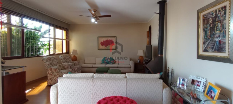 Imagem Casa com 3 Quartos à Venda, 212 m² em Nonoai - Porto Alegre
