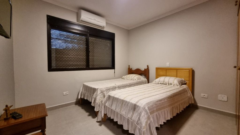 Imagem Apartamento com 3 Quartos à Venda, 140 m² em Pitangueiras - Guarujá Imagem Apartamento com 3 Quartos à Venda, 140 m² em Pitangueiras - Guarujá