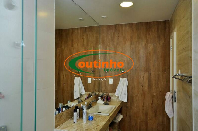 Imagem Apartamento com 3 Quartos à Venda, 130 m² em Tijuca - Rio De Janeiro