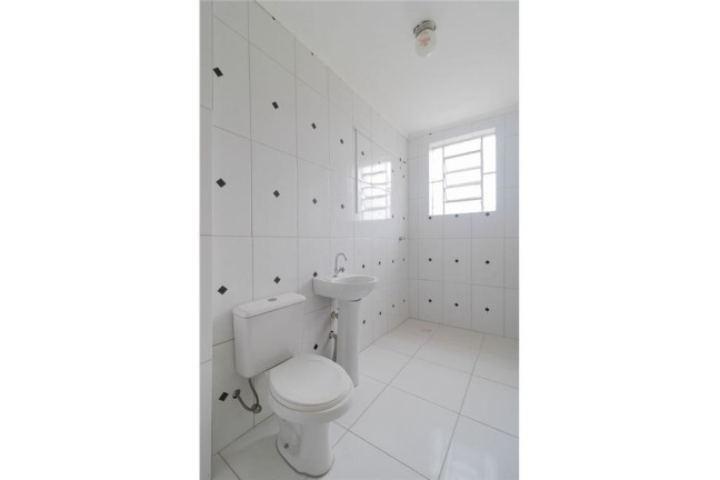 Imagem Imóvel com 2 Quartos à Venda, em Menino Deus - Porto Alegre Imagem Imóvel com 2 Quartos à Venda, em Menino Deus - Porto Alegre