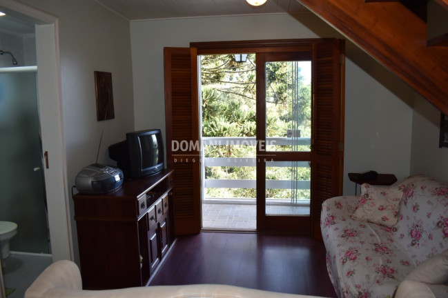 Imagem Imóvel com 1 Quarto à Venda, 60 m² em Região Do Alto Do Capivari - Campos Do Jordão