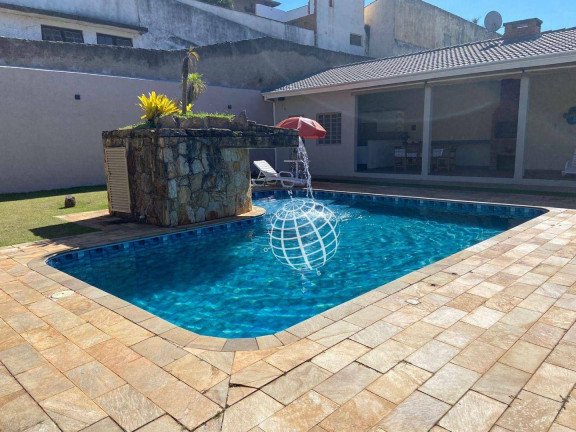 Imagem Casa com 3 Quartos à Venda, 490 m² em Condomínio Flamboyant - Atibaia Imagem Casa com 3 Quartos à Venda, 490 m² em Condomínio Flamboyant - Atibaia