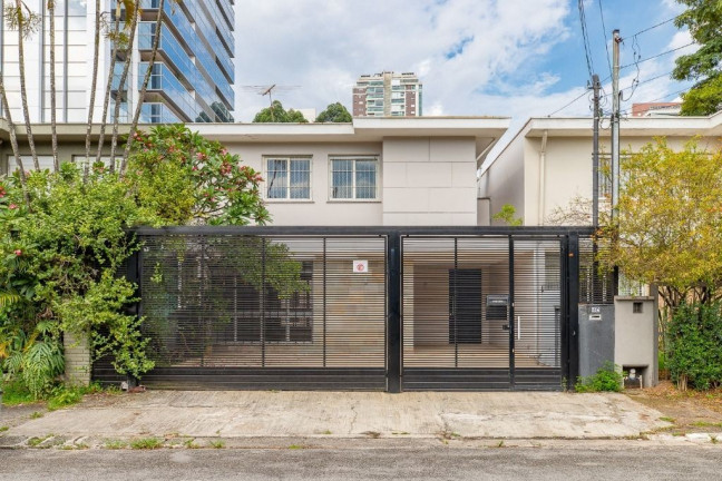 Imóvel com 3 Quartos à Venda,  em Vila Cordeiro - São Paulo