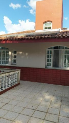 Imagem Sobrado com 8 Quartos à Venda, 352 m² em Barbosas - Arujá Imagem Sobrado com 8 Quartos à Venda, 352 m² em Barbosas - Arujá