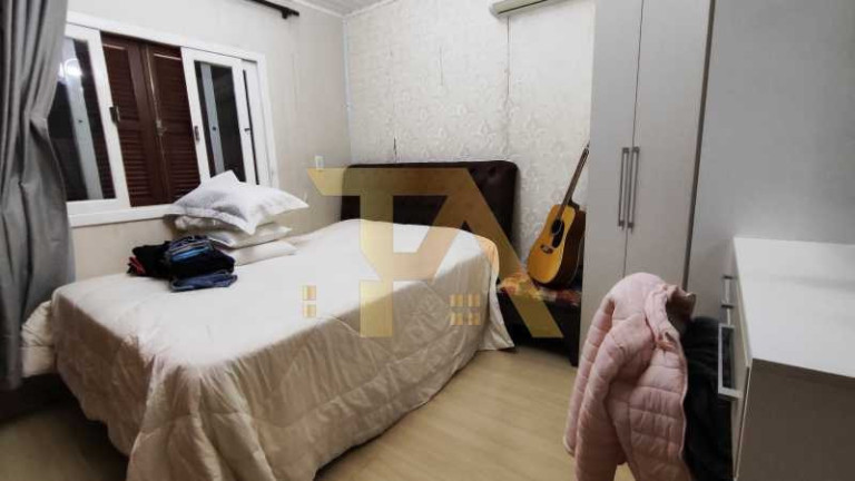 Imagem Imóvel com 3 Quartos à Venda, 362 m² em Araçatuba - Imbituba