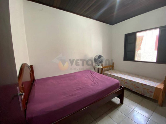 Imagem Casa com 2 Quartos à Venda, 65 m²