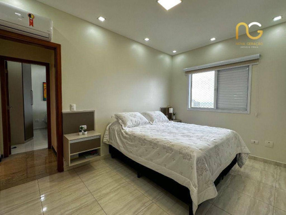 Imagem Apartamento com 4 Quartos à Venda, 205 m² em Canto Do Forte - Praia Grande