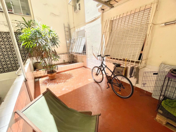 Imagem Imóvel com 4 Quartos à Venda, 167 m² em Ipanema - Rio De Janeiro Imagem Imóvel com 4 Quartos à Venda, 167 m² em Ipanema - Rio De Janeiro