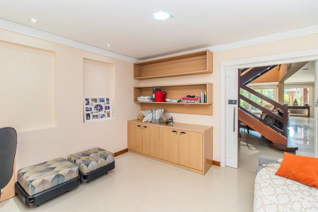 Imagem Casa de Condomínio com 4 Quartos à Venda, 387 m²