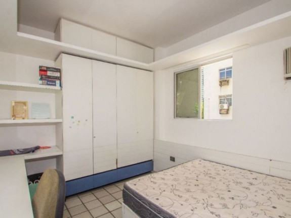 Imagem Apartamento com 4 Quartos à Venda, 234 m²