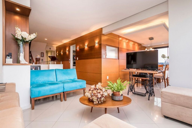 Imagem Imóvel com 4 Quartos à Venda, 210 m² em Jardim Planalto - Porto Alegre Imagem Imóvel com 4 Quartos à Venda, 210 m² em Jardim Planalto - Porto Alegre