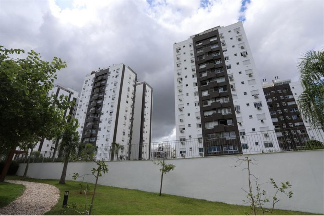 Imagem Imóvel com 2 Quartos à Venda, em Boa Vista - Porto Alegre Imagem Imóvel com 2 Quartos à Venda, em Boa Vista - Porto Alegre