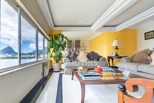Imagem Cobertura com 4 Quartos à Venda, 495 m² em Lagoa - Rio De Janeiro Imagem Cobertura com 4 Quartos à Venda, 495 m² em Lagoa - Rio De Janeiro