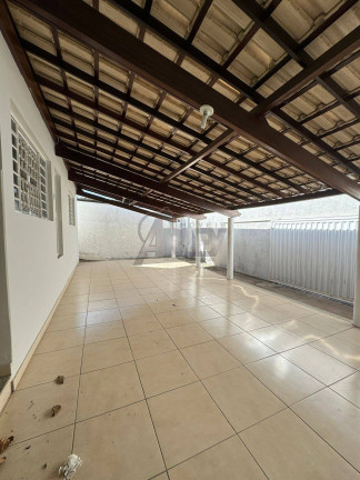 Imagem Casa com 4 Quartos à Venda, 360 m² em Vera Cruz - Montes Claros Imagem Casa com 4 Quartos à Venda, 360 m² em Vera Cruz - Montes Claros