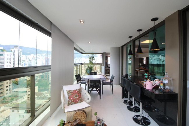 Imagem Apartamento com 4 Quartos à Venda, 228 m² em Savassi - Belo Horizonte Imagem Apartamento com 4 Quartos à Venda, 228 m² em Savassi - Belo Horizonte
