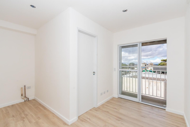 Apartamento com 1 Quarto à Venda, 34 m² em Capão Raso - Curitiba