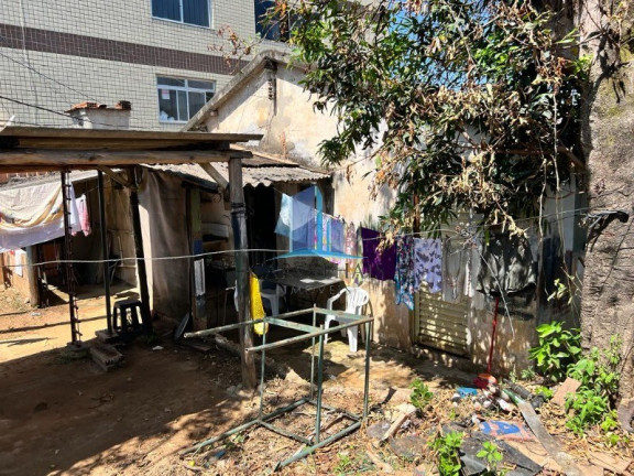 Imagem Casa com 2 Quartos à Venda, 360 m² em Parque Belo Horizonte Industrial - Contagem