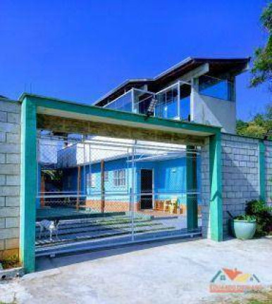 Kitnet com 4 Quartos à Venda, 280 m² em Getuba - Caraguatatuba