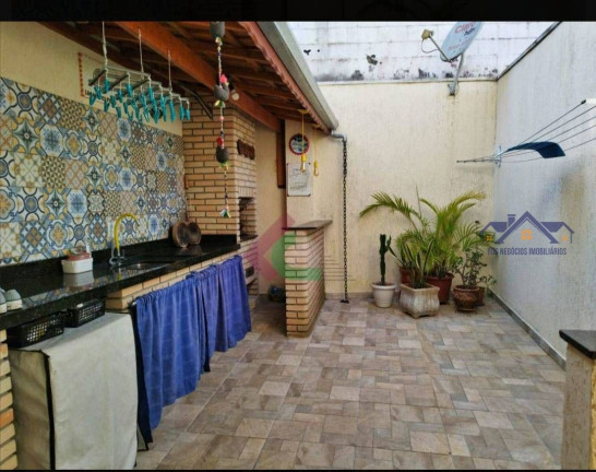 Imagem Casa com 3 Quartos à Venda, 154 m² Imagem Casa com 3 Quartos à Venda, 154 m²
