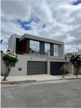 Casa com 4 Quartos à Venda,  em Ibituruna - Montes Claros