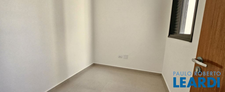Imagem Cobertura com 2 Quartos à Venda, 90 m² em Vila Scarpelli - Santo André