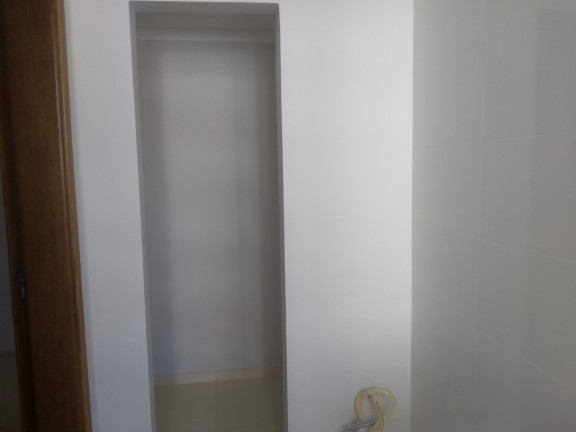 Imagem Apartamento com 2 Quartos à Venda,  em Bauru
