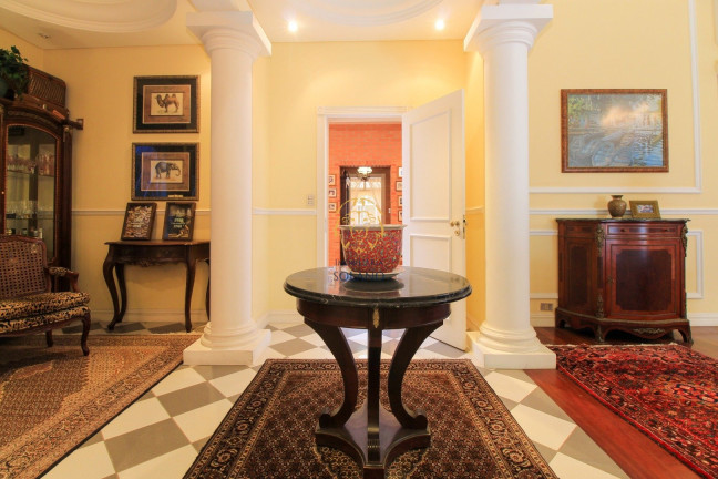Imagem Casa com 4 Quartos à Venda, 600 m² em Santa Felicidade - Curitiba