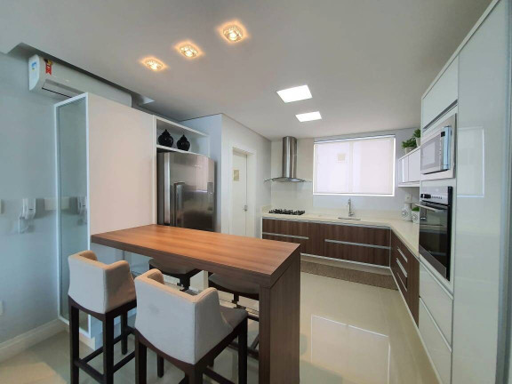 Imagem Apartamento com 3 Quartos à Venda, 135 m² em Centro - Balneário Camboriú Imagem Apartamento com 3 Quartos à Venda, 135 m² em Centro - Balneário Camboriú