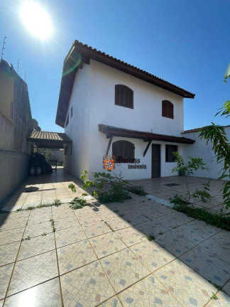 Sobrado com 3 Quartos à Venda, 178 m² em Estância Balneária Belmira Novaes - Peruíbe