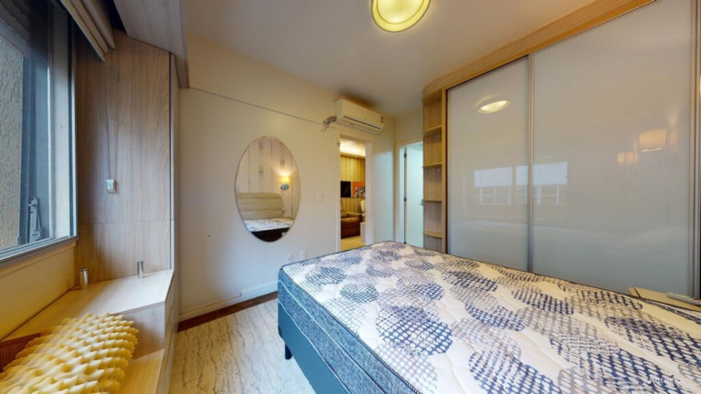 Imagem Imóvel com 1 Quarto à Venda, 37 m² em Centro Histórico - Porto Alegre Imagem Imóvel com 1 Quarto à Venda, 37 m² em Centro Histórico - Porto Alegre