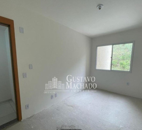 Imagem Imóvel com 2 Quartos à Venda, 45 m² em Retiro - Volta Redonda Imagem Imóvel com 2 Quartos à Venda, 45 m² em Retiro - Volta Redonda