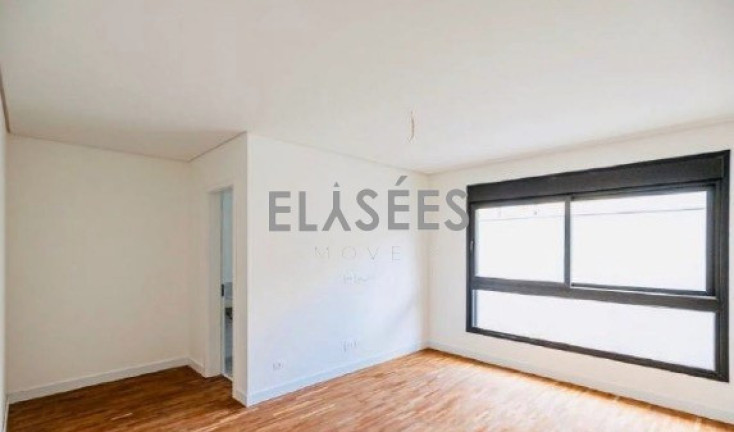 Imagem Casa com 3 Quartos à Venda, 272 m² em Moema - São Paulo Imagem Casa com 3 Quartos à Venda, 272 m² em Moema - São Paulo