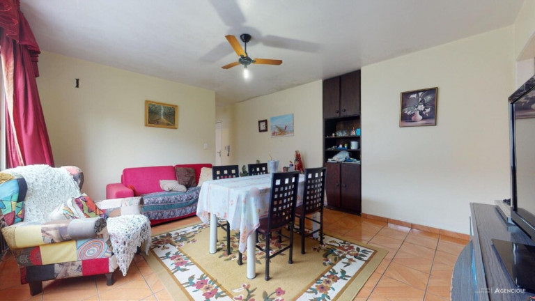 Imagem Imóvel com 3 Quartos à Venda, 80 m² em Petrópolis - Porto Alegre