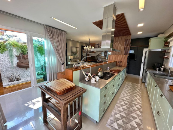 Imagem Casa com 3 Quartos à Venda, em América - Joinville Imagem Casa com 3 Quartos à Venda, em América - Joinville